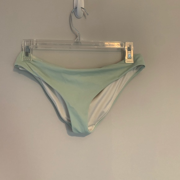 Light mint colored PINK bikini - Picture 4 of 7